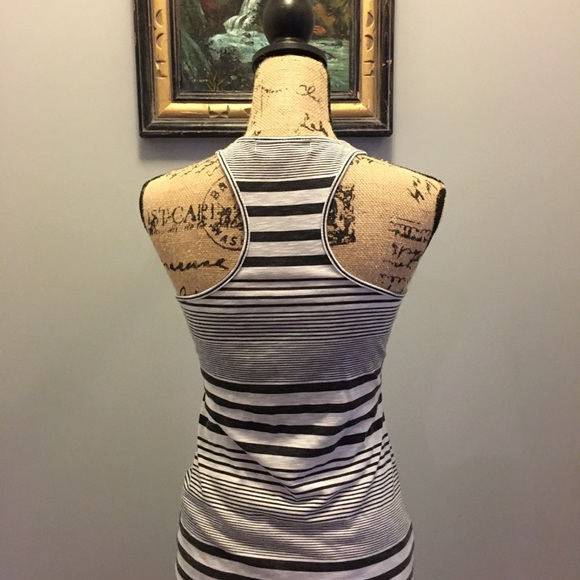 Tank top - Picture 6 of 16